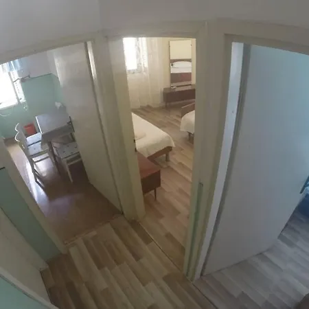 Dina Apartment *