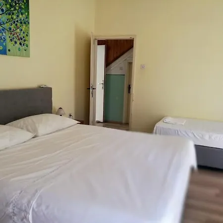 Dina Apartment Komiza
